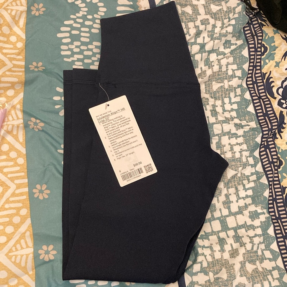 NWT Lululemon Align 23”